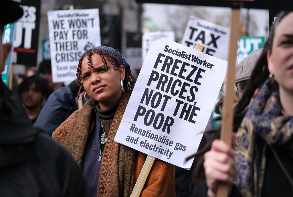 Inflation and Energy Costs Tighten Family Budgets as Markets Rally
